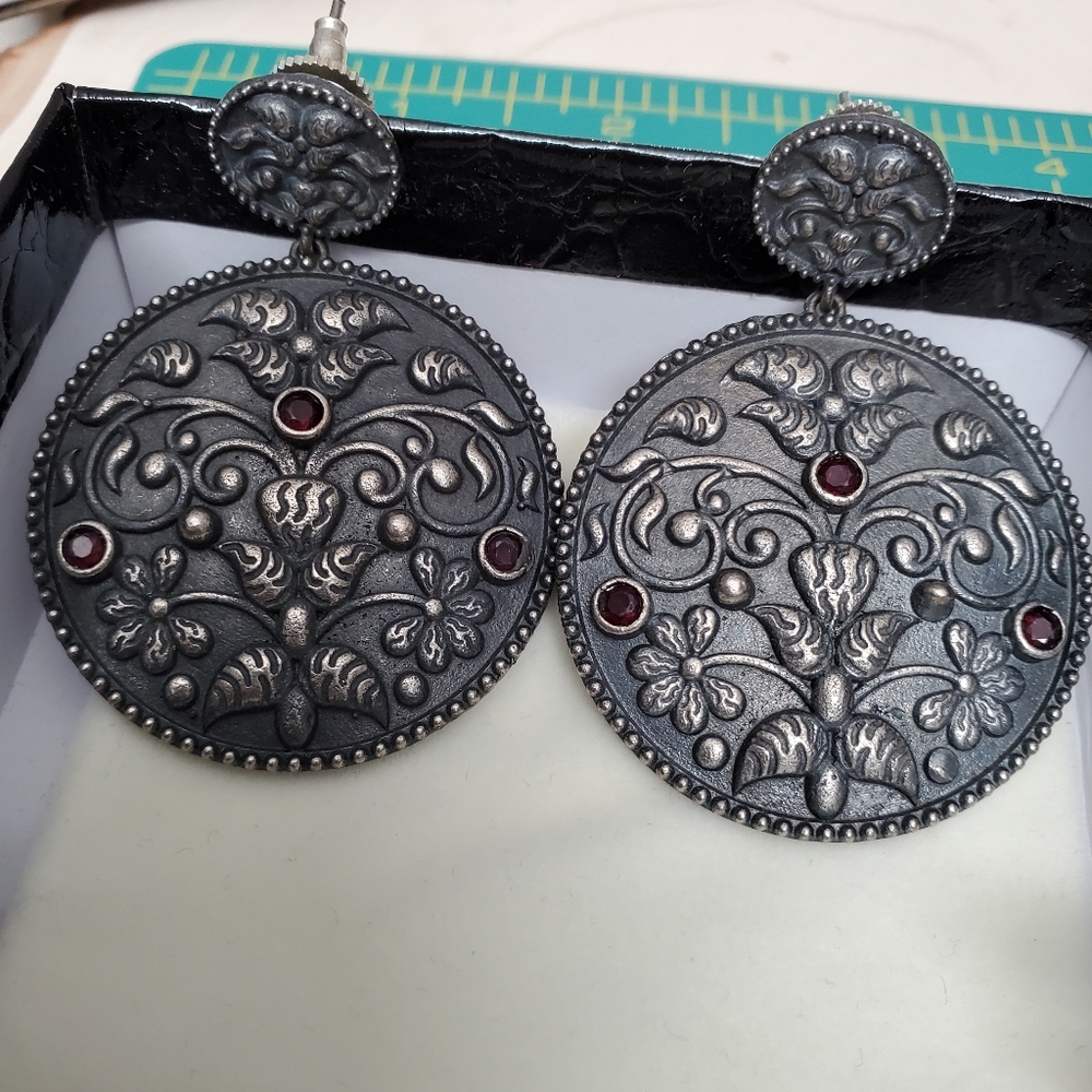 Watch Video / Art Deco Oxidized Silver Ruby Earrings
